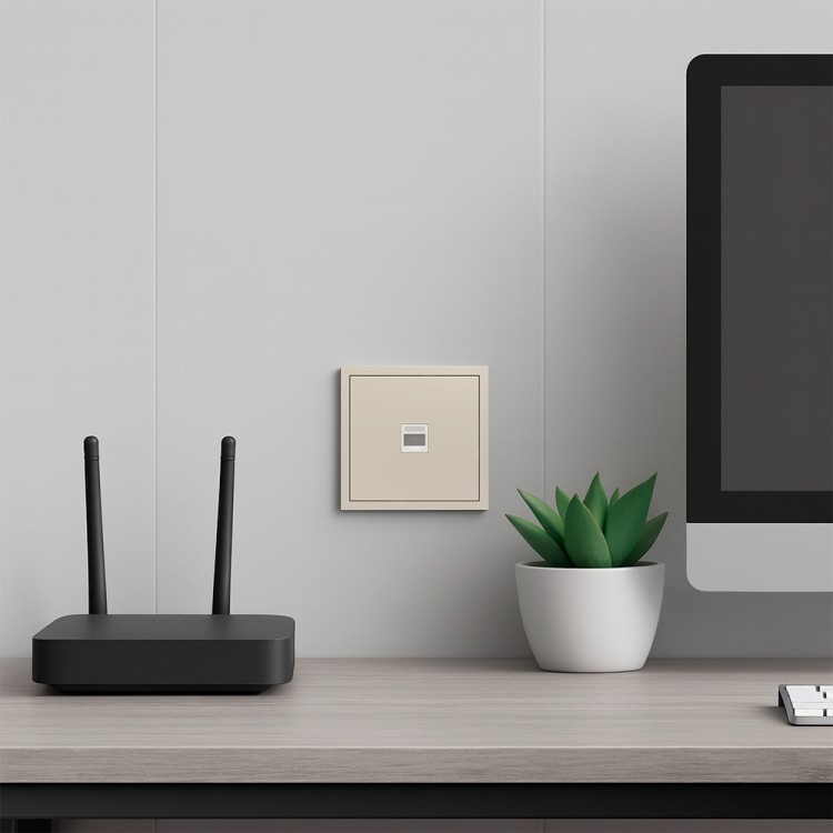 Розетка комп'ютерна Ardero ER151PC-C Soft шампань