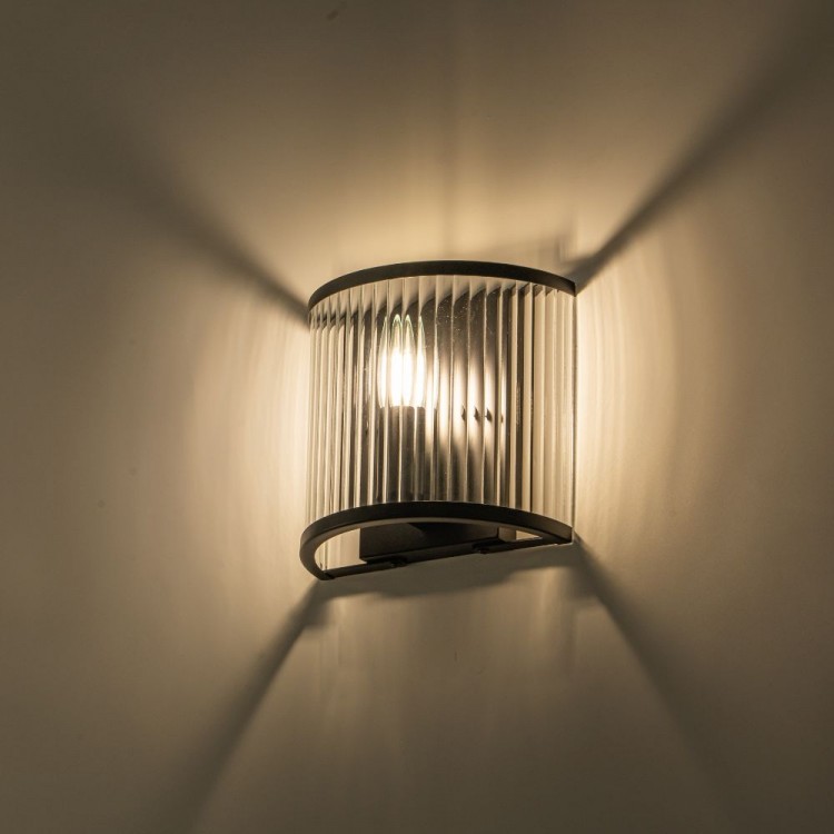 Накладний світильник Lumiart Atelier BL5016-1 JANE під лампу чорний матовий