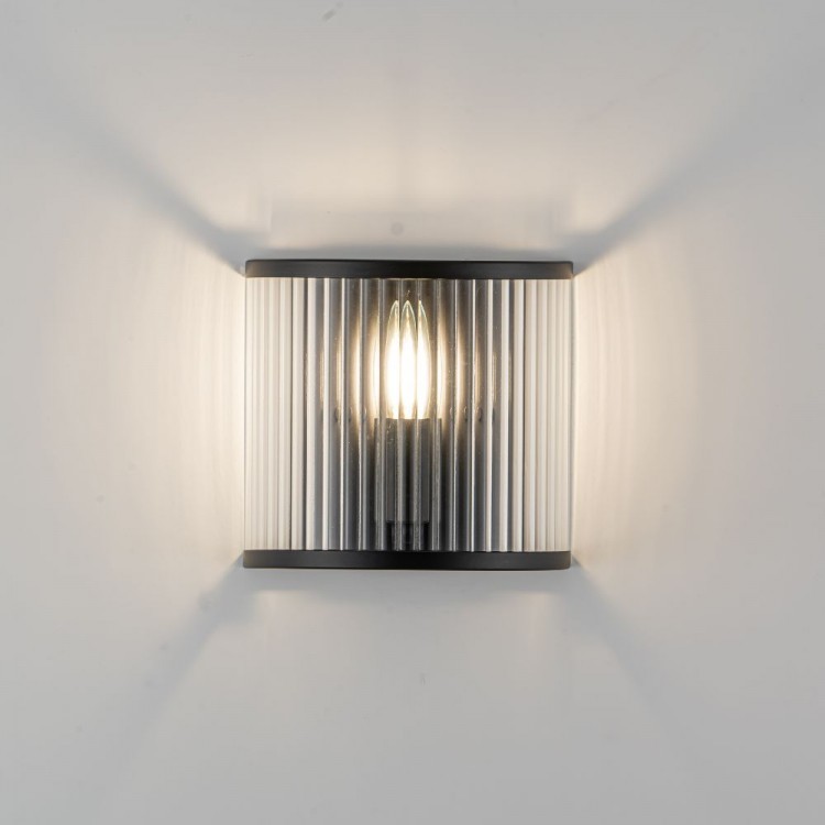 Накладний світильник Lumiart Atelier BL5016-1 JANE під лампу чорний матовий