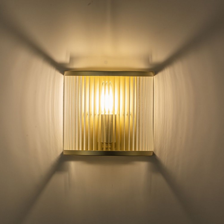 Накладной светильник Lumiart Atelier BL5016-2 JANE под лампу золотой сатин